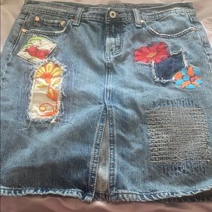 Size Large Miss Me jean skirt